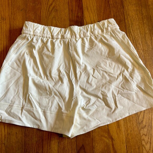 Lululemon Cinchable Waist High Rise Woven Short 3.5" Size Medium - Picture 12 of 15